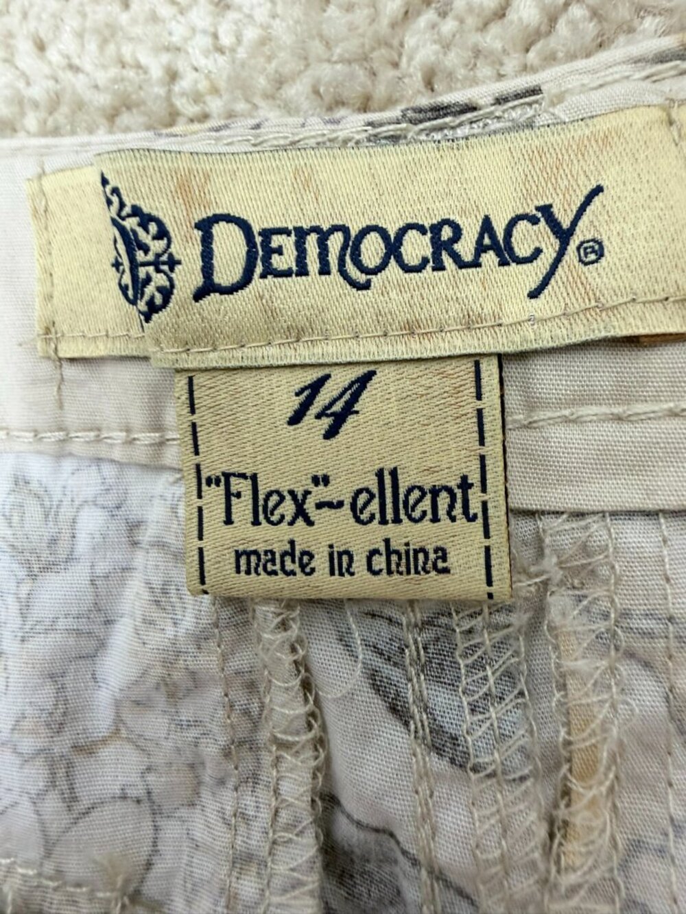 Democracy NWT Cotton Blend Floral Cargo Pants Rolled Cuff Size 14 - Picture 4 of 9